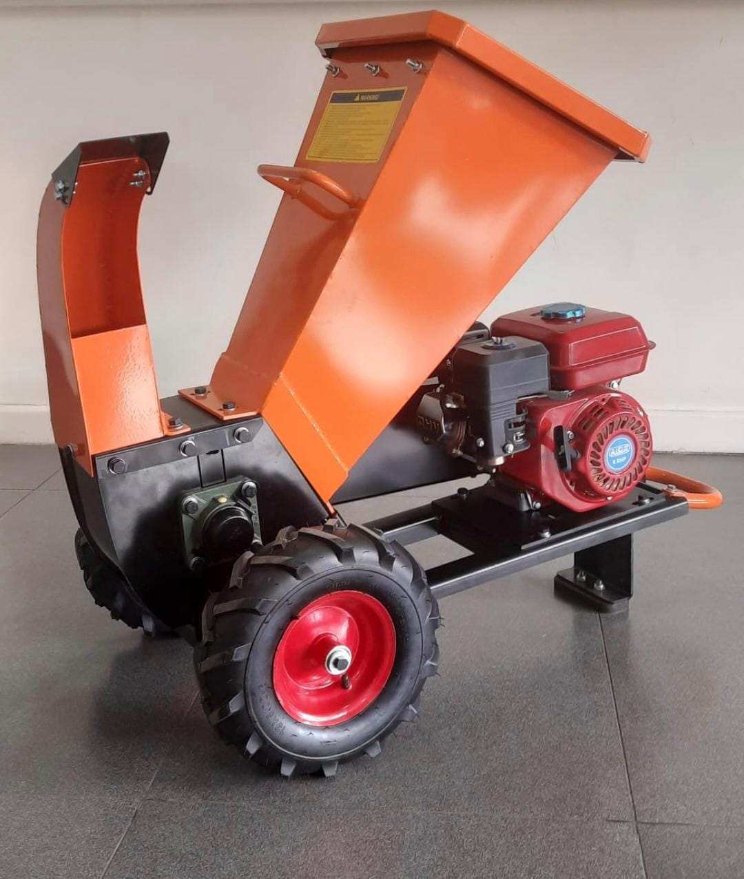 AICO Japan 8HP Petrol Wood Chipper