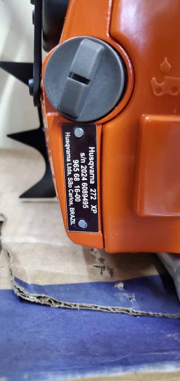 Husqvarna 272XP – Professional Heavy-Duty Chainsaw | High Power, Low Weight, Extreme Reliability